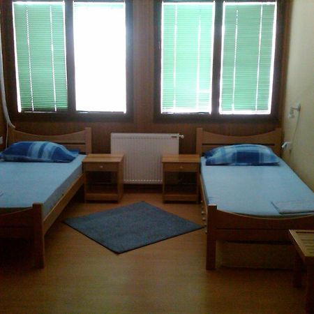 Hostel Av Palanka ภายนอก รูปภาพ